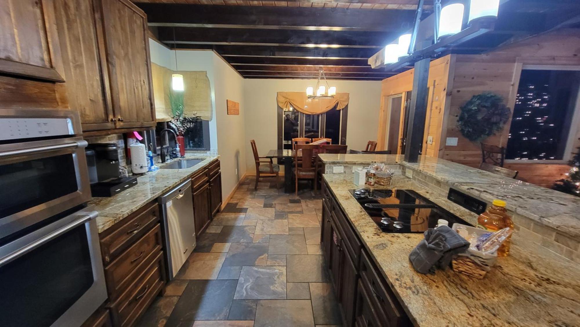 Bear Necessities, Luxury 5Bd Mtn Views, Hot Tub, Many Bear Sightings Villa Gatlinburg Buitenkant foto